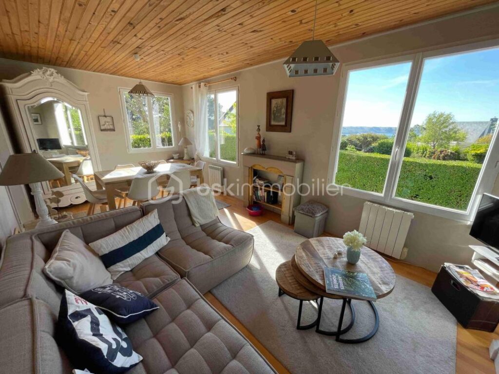 En impasse, vue mer – 3 pièces – 1 chambre – 69 m²