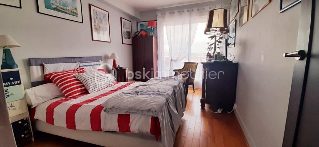 A VENDRE- Les Sables d&rsquo;Olonne- Le Remblai – 2 pièces – 1 chambre – 53 m²
