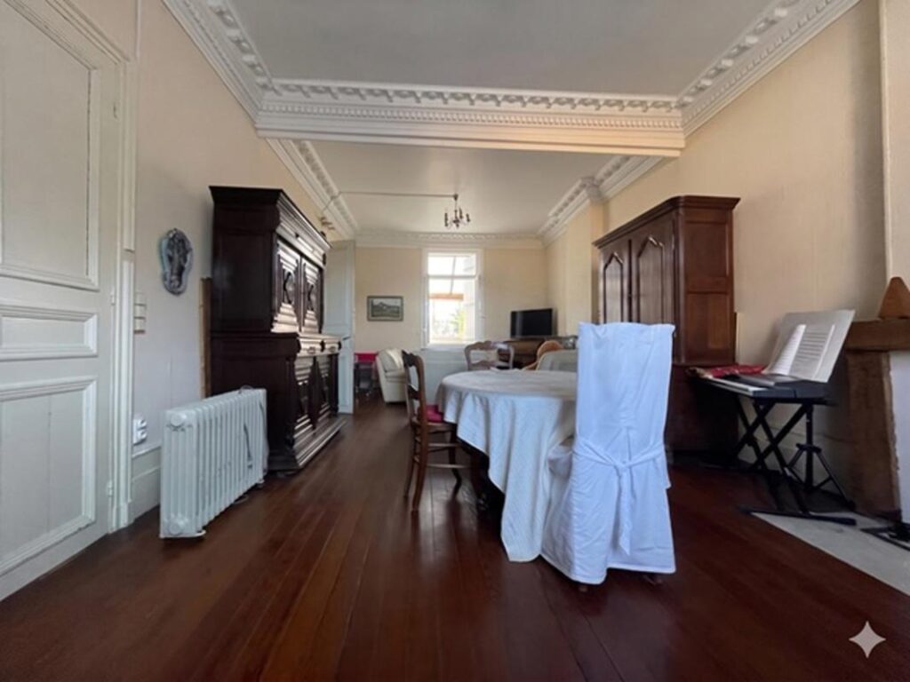 Maison individuelle avec terrain clos – 5 pièces – 3 chambres – 158 m²