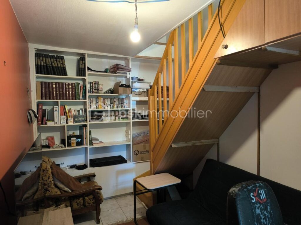 Coin idyllique : maison avec un étang – 3 pièces – 1 chambre – 50 m²