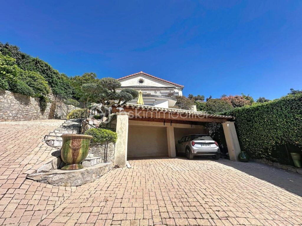 NOUVEAUTE – Villa avec vue mer panoramique – 6 pièces – 4 chambres – 150 m²