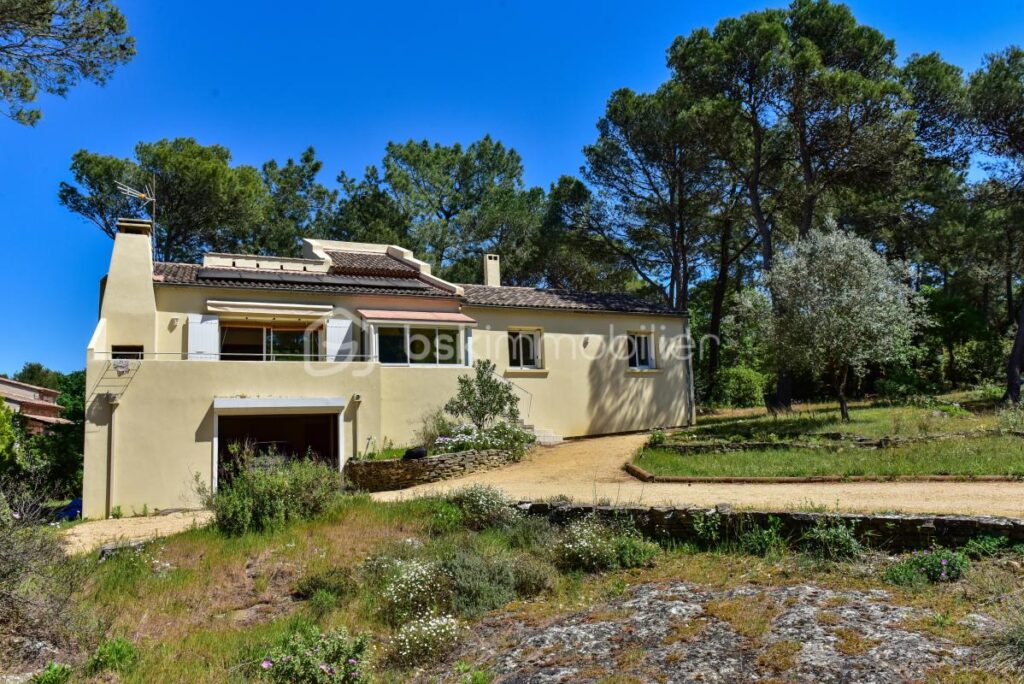 Maison Familiale 6 Pièces avec Vue Exceptionnelle – 6 pièces – 4 chambres – 103 m²