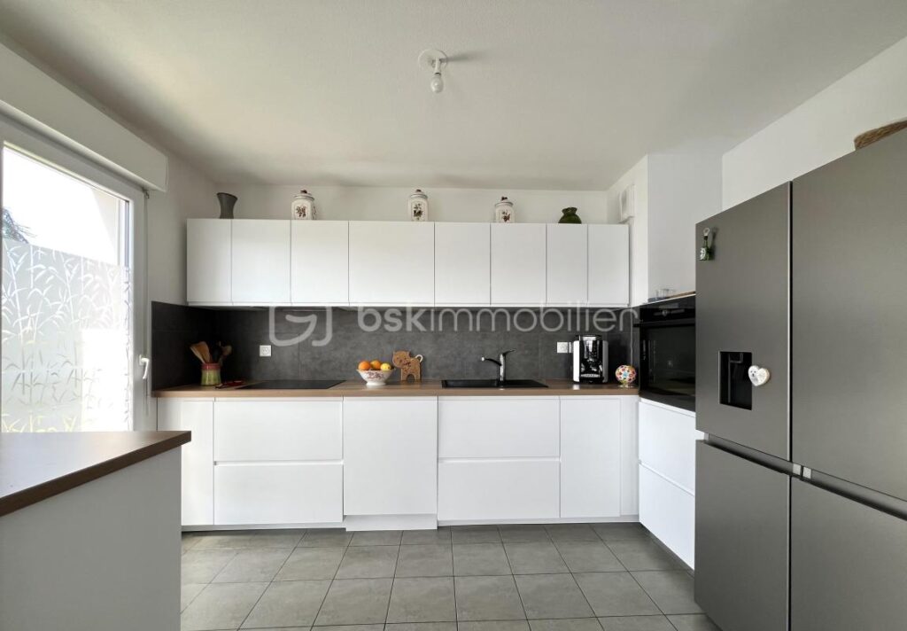 Appartement F3 – 4 pièces – 2 chambres – 87 m²