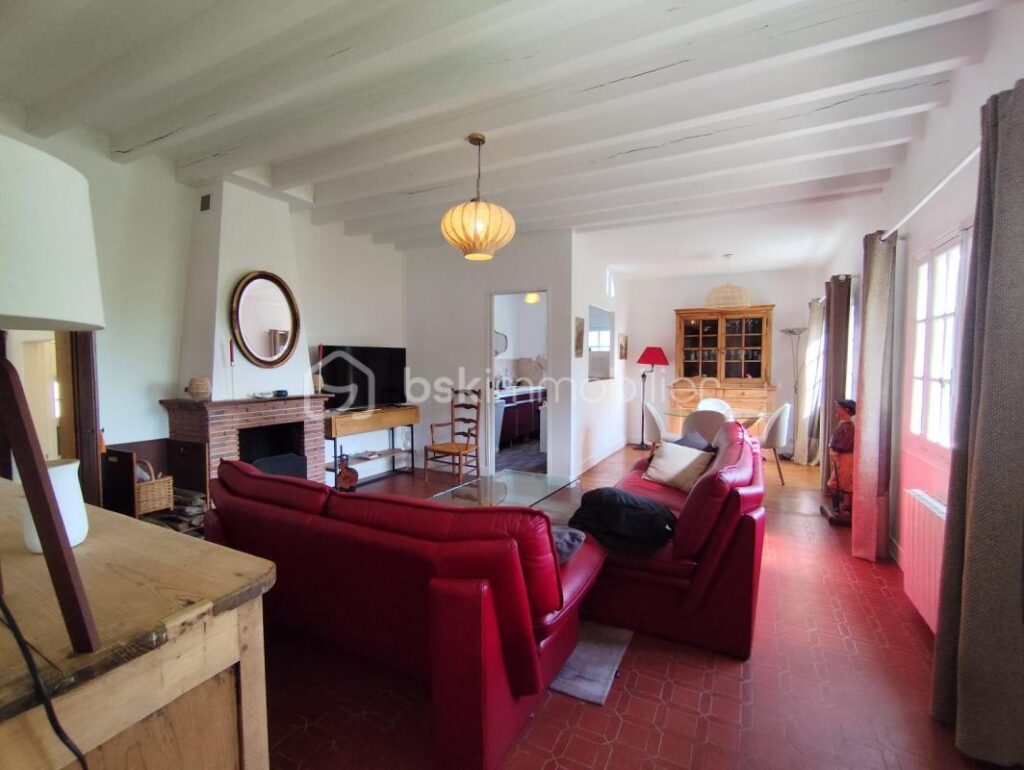 Maison de charme dans le Perche — terrain 9 700 m² – 4 pièces – 2 chambres – 90 m²
