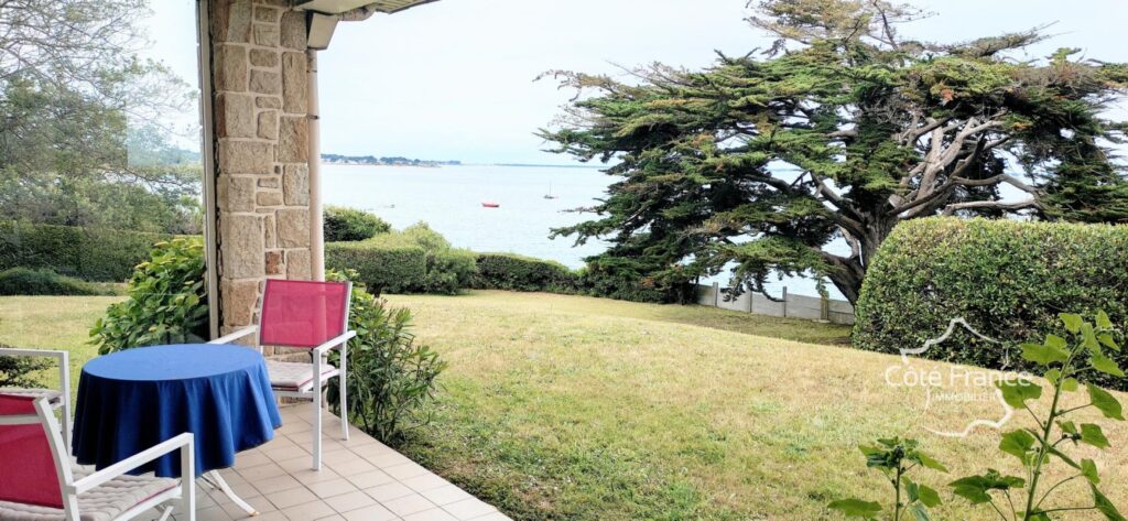 Appartement duplex exceptionnel – 170 m2 face à la mer dans – 6 pièces – 4 chambres – 170 m²