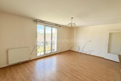 F3 lumineux avec balcon et double stationnement – Cadre de vie privilégié à Saint-Germain-sur-Morin – 3 pièces – 2 chambres – 63 m²