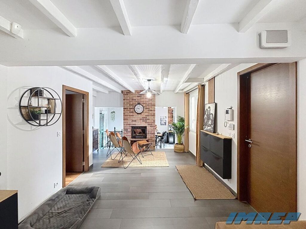 13013 Plan de Cuques Maison avec jardin piscine garage – 5 pièces – 4 chambres – 130 m²