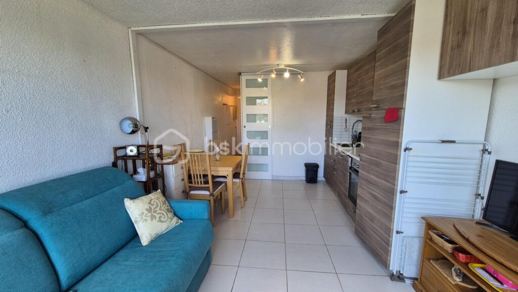 A VENDRE APPARTEMENT STUDIO CABINE DE 26M² A SAINT CYPRIEN PLAGE – LES CAPELLANS – PARKING PRIVE – PISCINE – PROCHE DE LA PLAGE ET DES COMMERCES – 1 pièce – NR chambres – 26 m²
