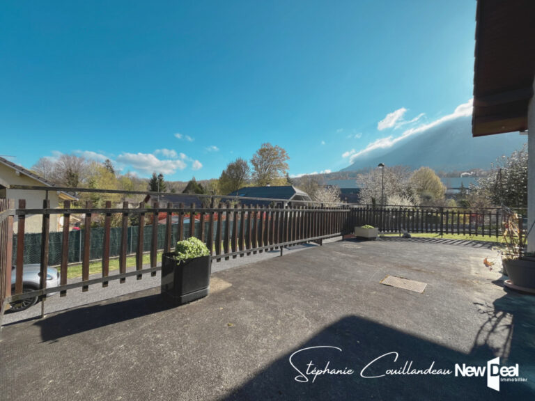 Grande maison à rénover sur grand terrain plat sur les hauteurs d’Aix les Bains – 7 pièces – 5 chambres – 177 m²