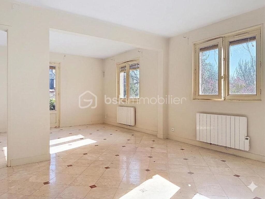 Maison située à quelques pas du centre ville ! – 5 pièces – 4 chambres – 120 m²