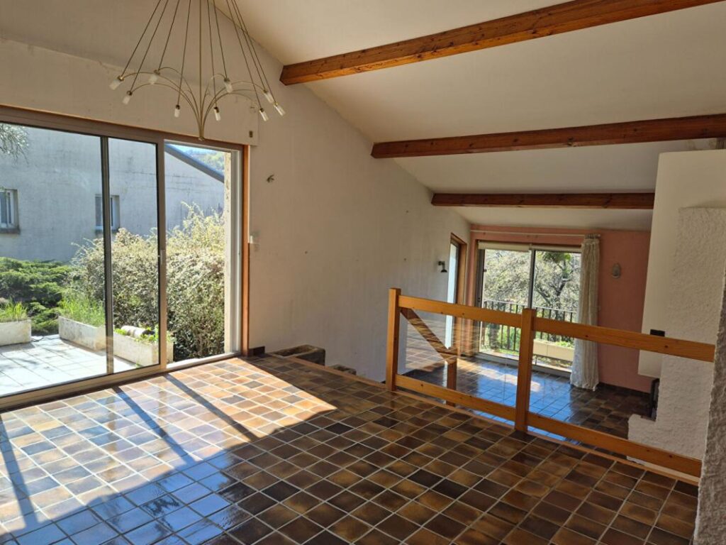 Maison d&rsquo;architecte Echenoz La Meline 5 pièce(s) 138 m2 – 5 pièces – 3 chambres – 138 m²