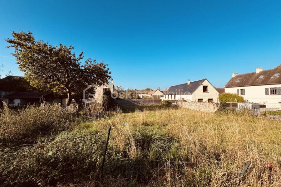 Terrain à vendre à Gouvix