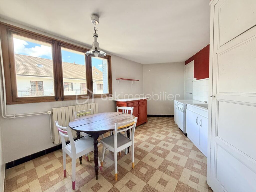 Appartement T2 à Annecy avec cave et grenier – Quartier des Romains – 2 pièces – 1 chambre – 52 m²