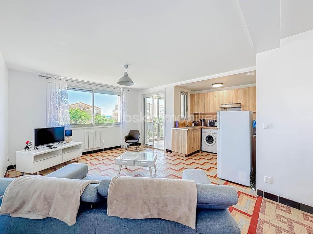 *** Appartement T3 rénové avec parking Vue MER à PALAVAS *** – 3 pièces – 2 chambres – 60 m²