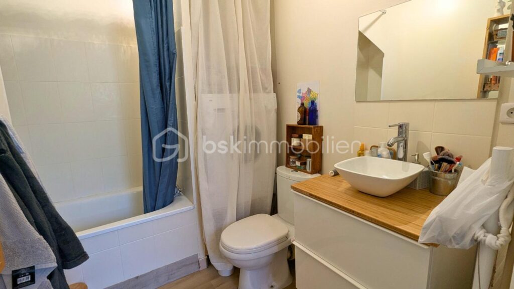 Coup de cœur assuré : Appartement de caractère dans un cadre nature – Brie-Comte-Robert – 2 pièces – 1 chambre – 42 m²