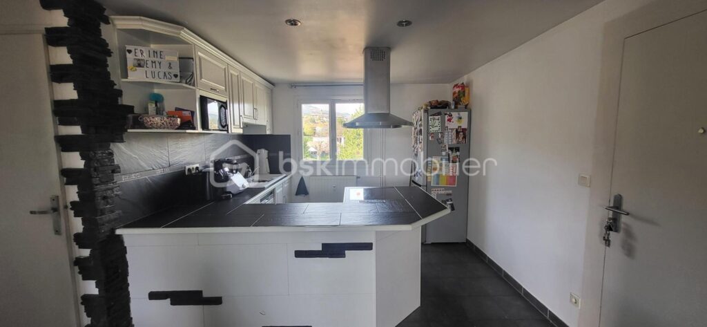 Appartement T4 Lumineux avec Balcon Plein Sud – Gap Sud – 4 pièces – 2 chambres – 74 m²