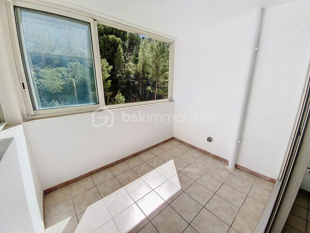 *** SETE – APPARTEMENT AVEC VUE – PLAVE DE PARKING PRIVATIVE – IDEAL PRIMO *** – 2 pièces – 1 chambre – 26 m²