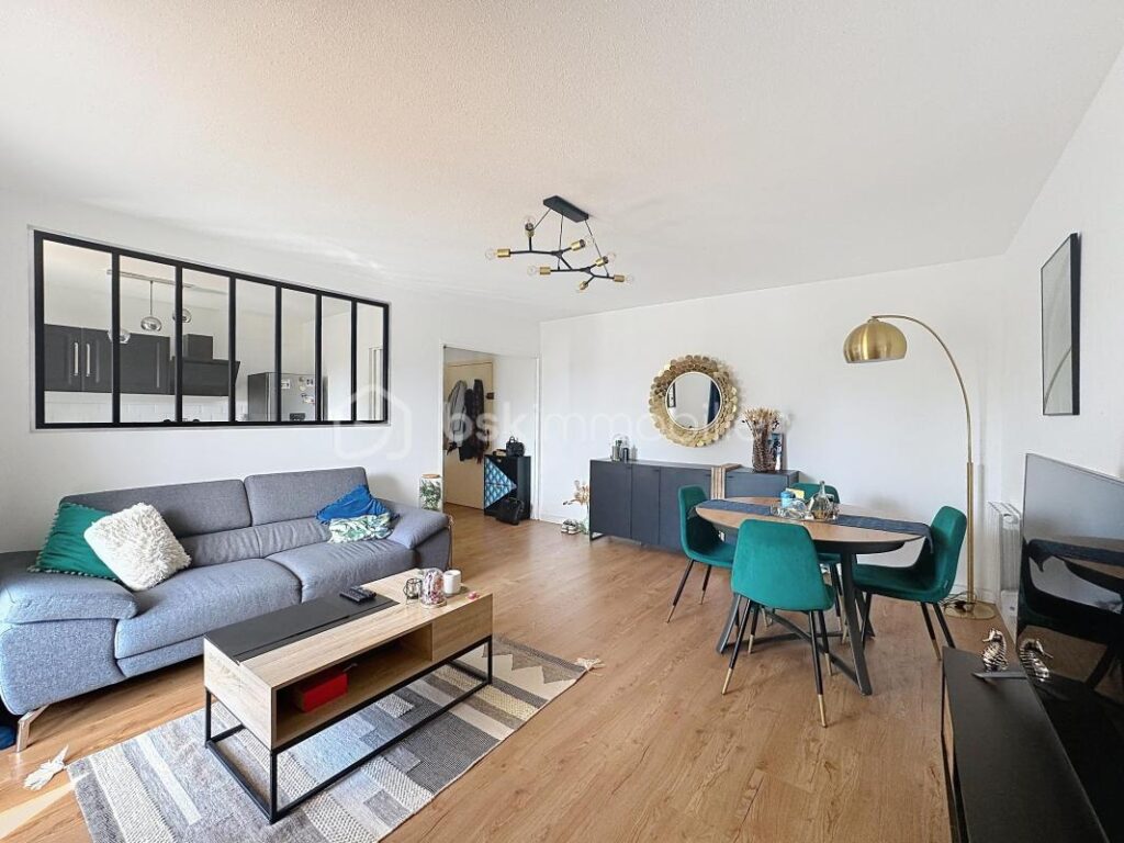 T2 rénové-double balcons-vue dégagée- parking – 2 pièces – 1 chambre – 48 m²