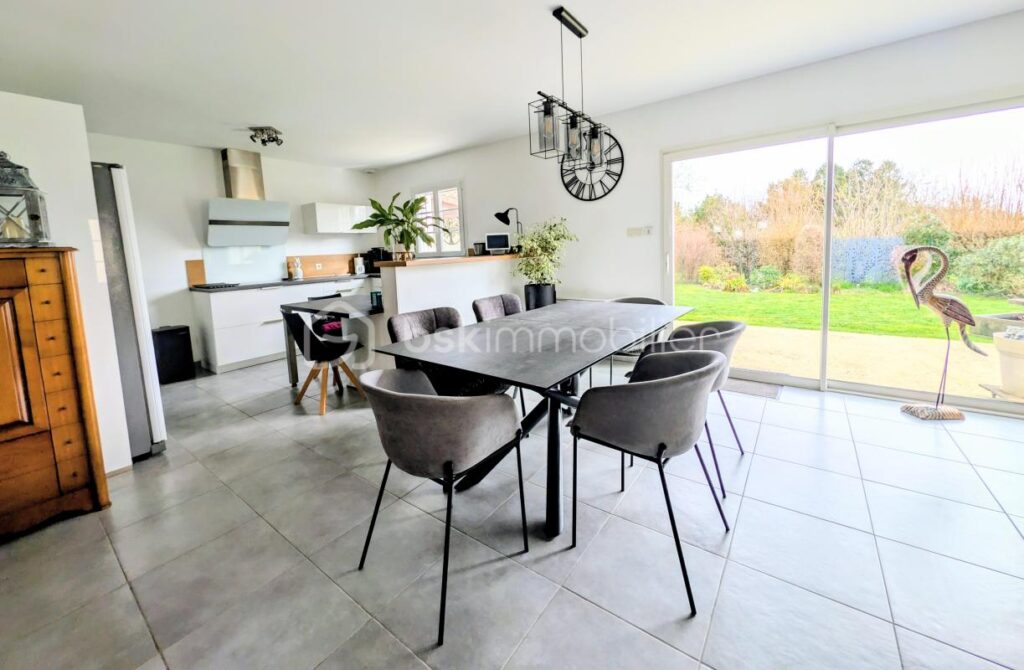 Maison 3 chambres – Jardin arboré 450m2– Garage – Aucun travaux – Soubise – 4 pièces – 3 chambres – 97 m²