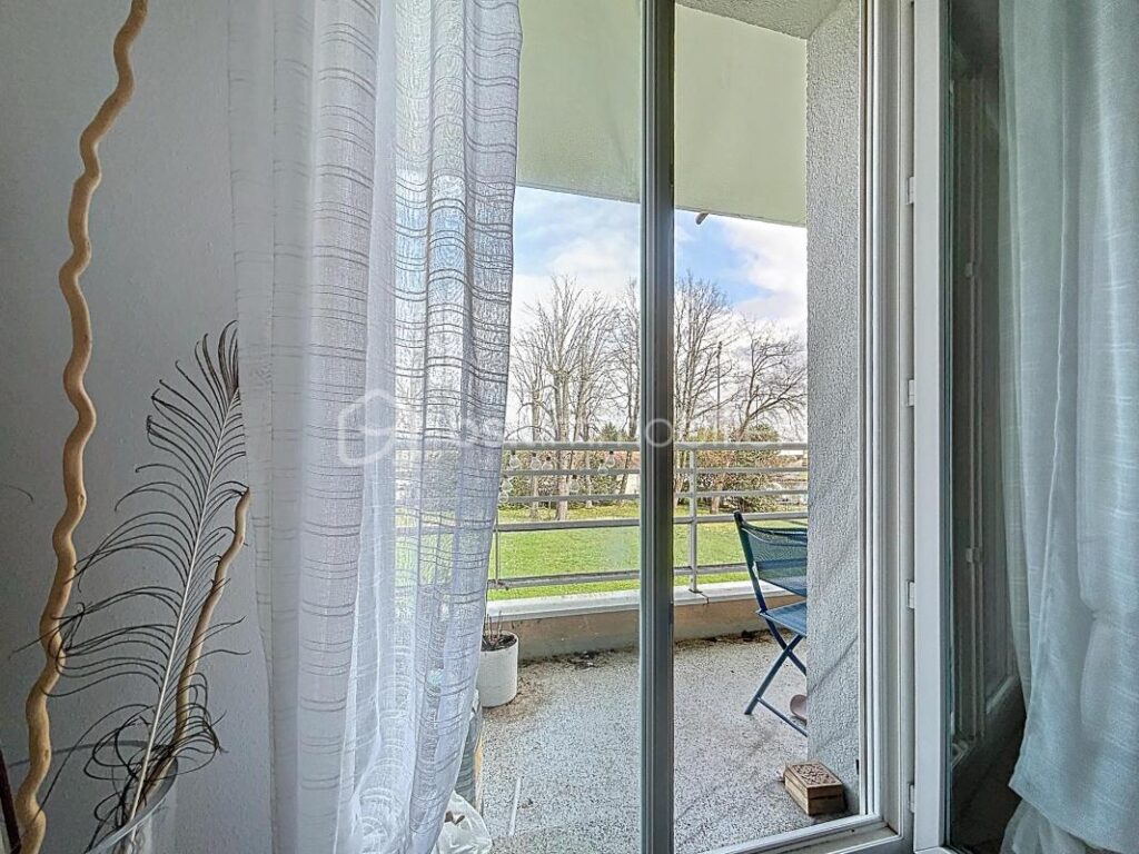 T3 lumineux au calme – À 2 min du tram La Gardette – 3 pièces – 2 chambres – 60 m²