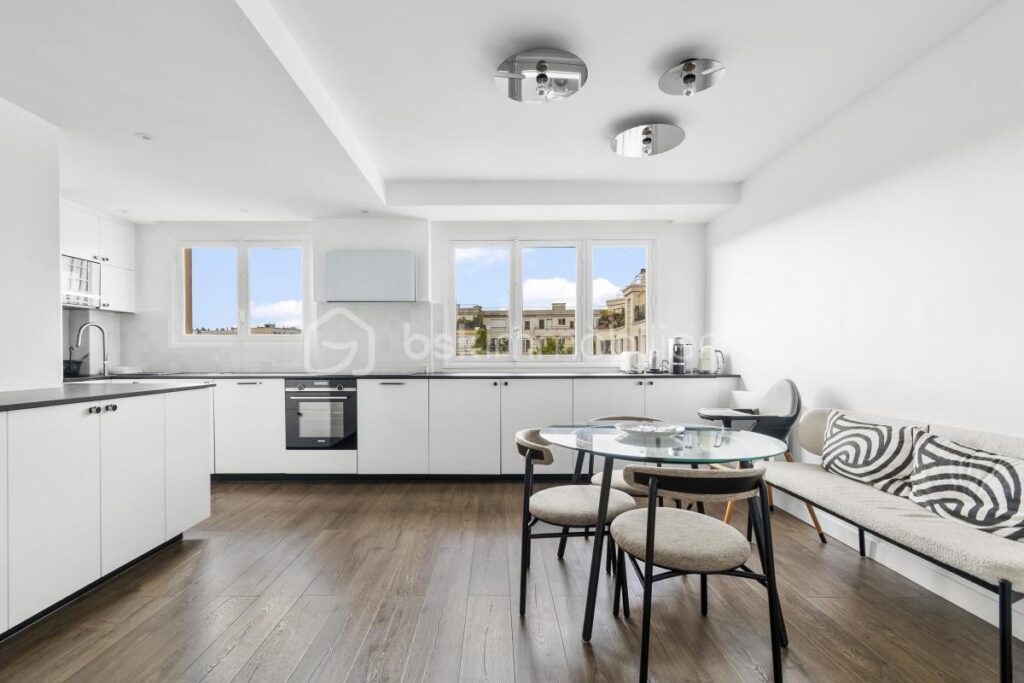 4 pièces 88 m² – Balcon plein sud – Parking + cave – 4 pièces – 2 chambres – 88 m²