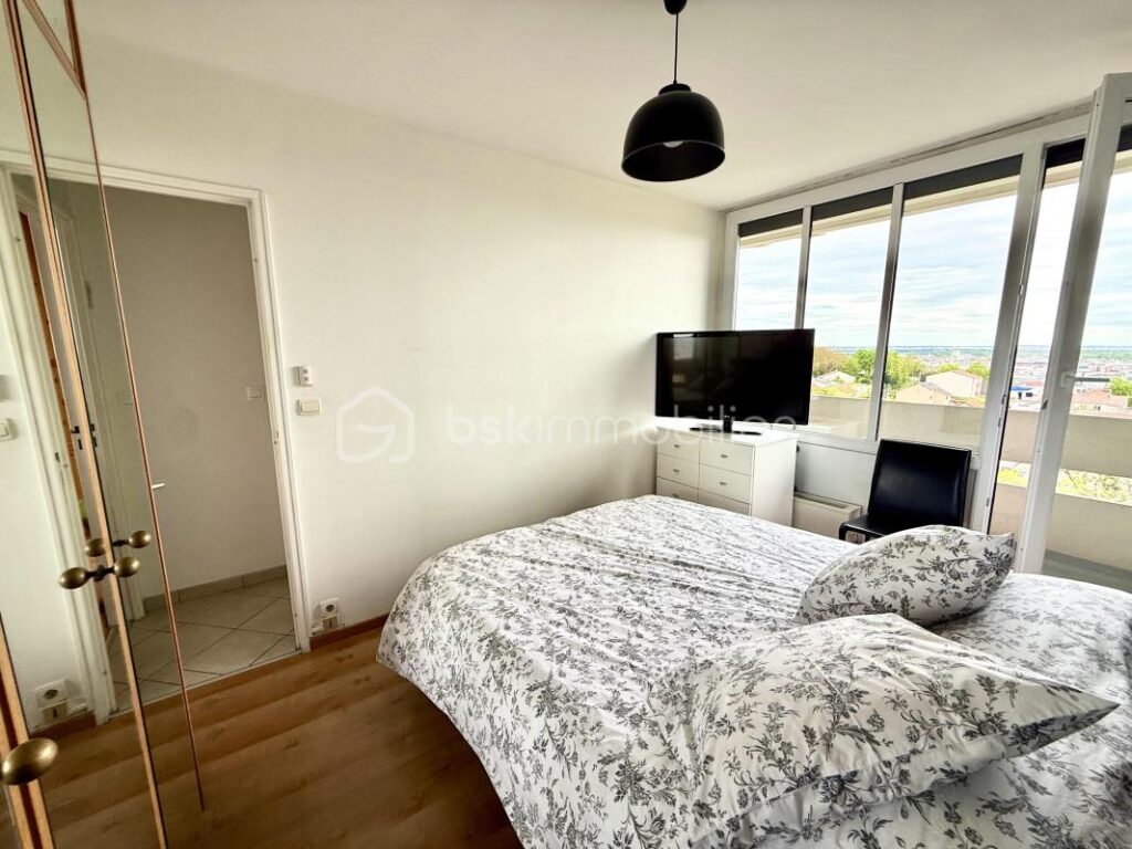 3 pièce . 73m2 . Bagnolet 93170 . Vue panoramique – 3 pièces – 2 chambres – 72 m²