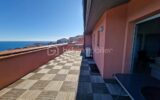 A VENDRE APPARTEMENT 62M2 – MAGNIFIQUE VUE MER – TERRASSE DE 40 M² – DEUX CHAMBRES – PARKING PRIVE FERME – CLIMATISATION REVERSIBLE – 3 pièces – 2 chambres – 61 m²