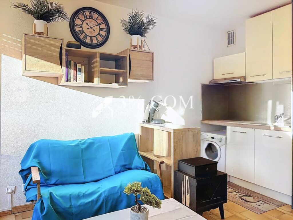 Appartement 3 pièces: 1 chambre + Cabine de 24 m2 avec balc – 3 pièces – 1 chambre – 23 m²