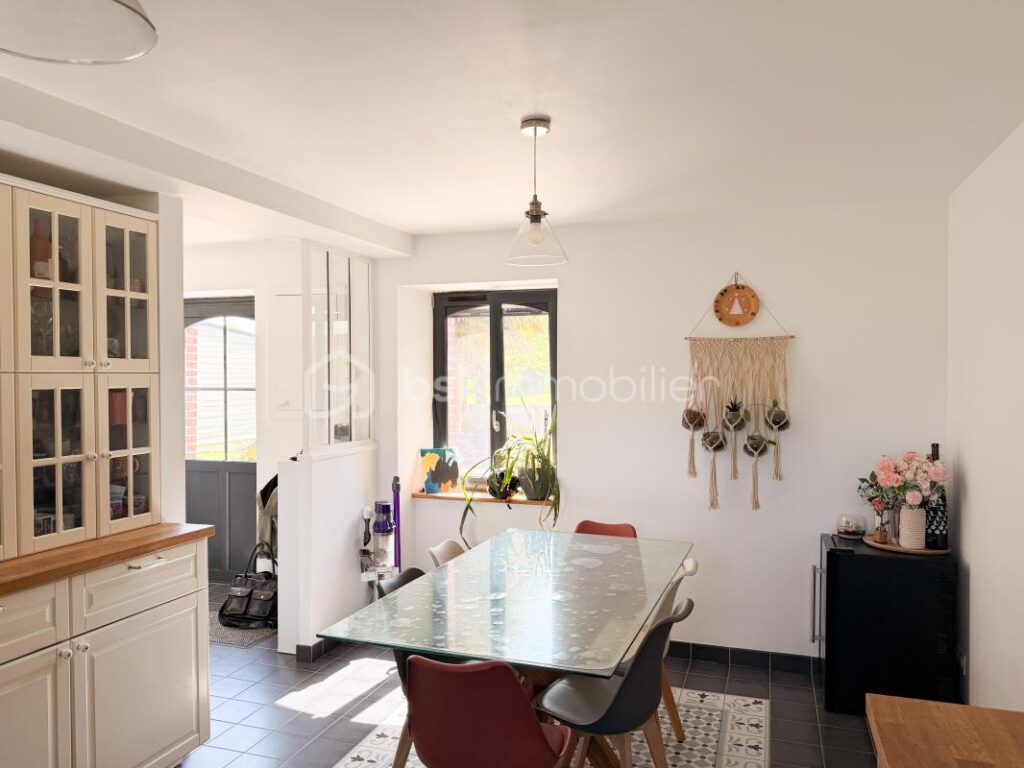 Maison en pierre renovée 100m2 2 chambres – 4 pièces – 2 chambres – 100 m²