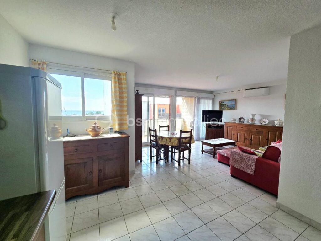 EN EXCLUSIVITÉ – VUE ÉTANG – PLACE PRIVATIVE – 3 pièces – 2 chambres – 63 m²