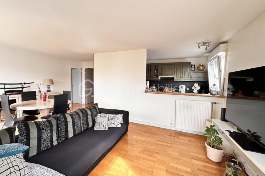 Appartement à vendre à Creteil — Vue sur la ville — photo 6