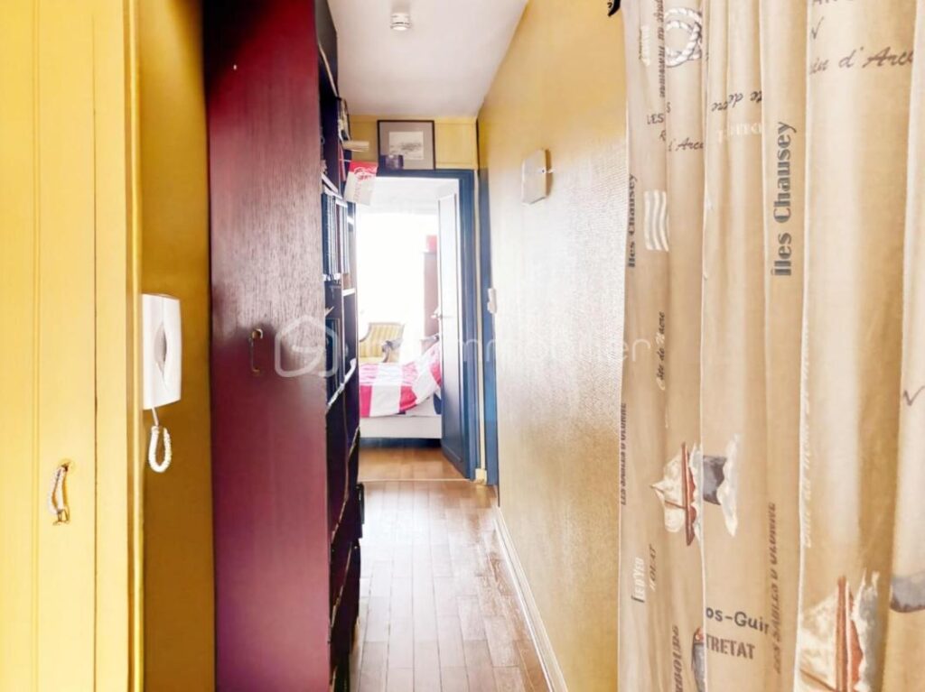 A VENDRE- Les Sables d&rsquo;Olonne- Le Remblai – 2 pièces – 1 chambre – 53 m²