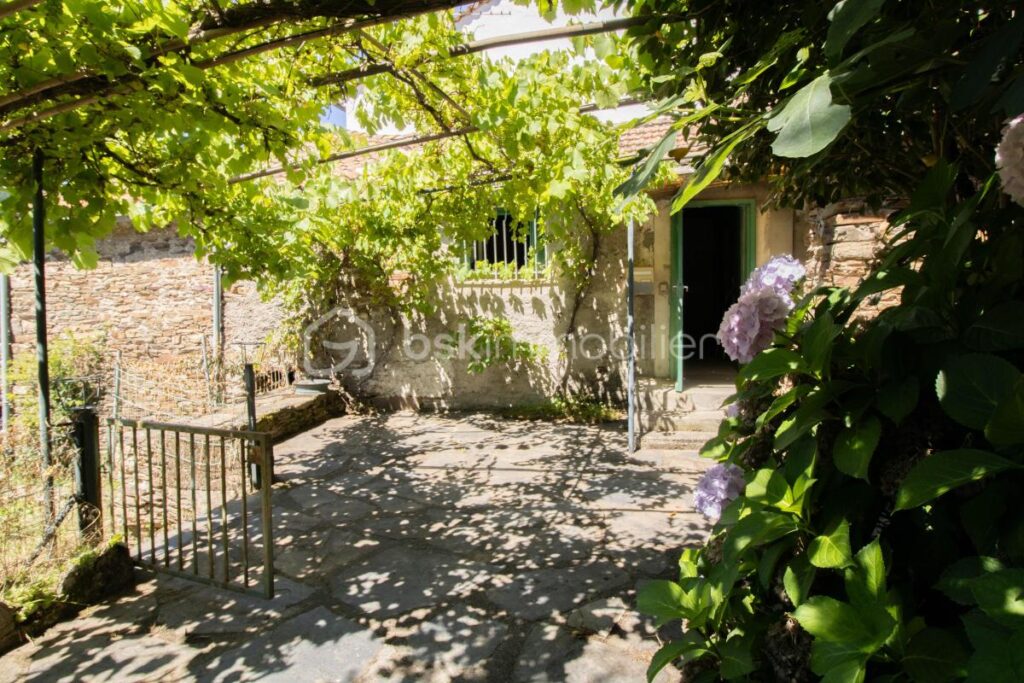 Mas cévenol à rénover – 4 pièces – 3 chambres – 91 m²