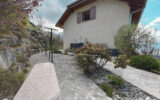 Jolie maison en parfait état avec grand terrain, piscine et belle vue lac à Grésy sur Aix – 5 pièces – 4 chambres – 119 m²