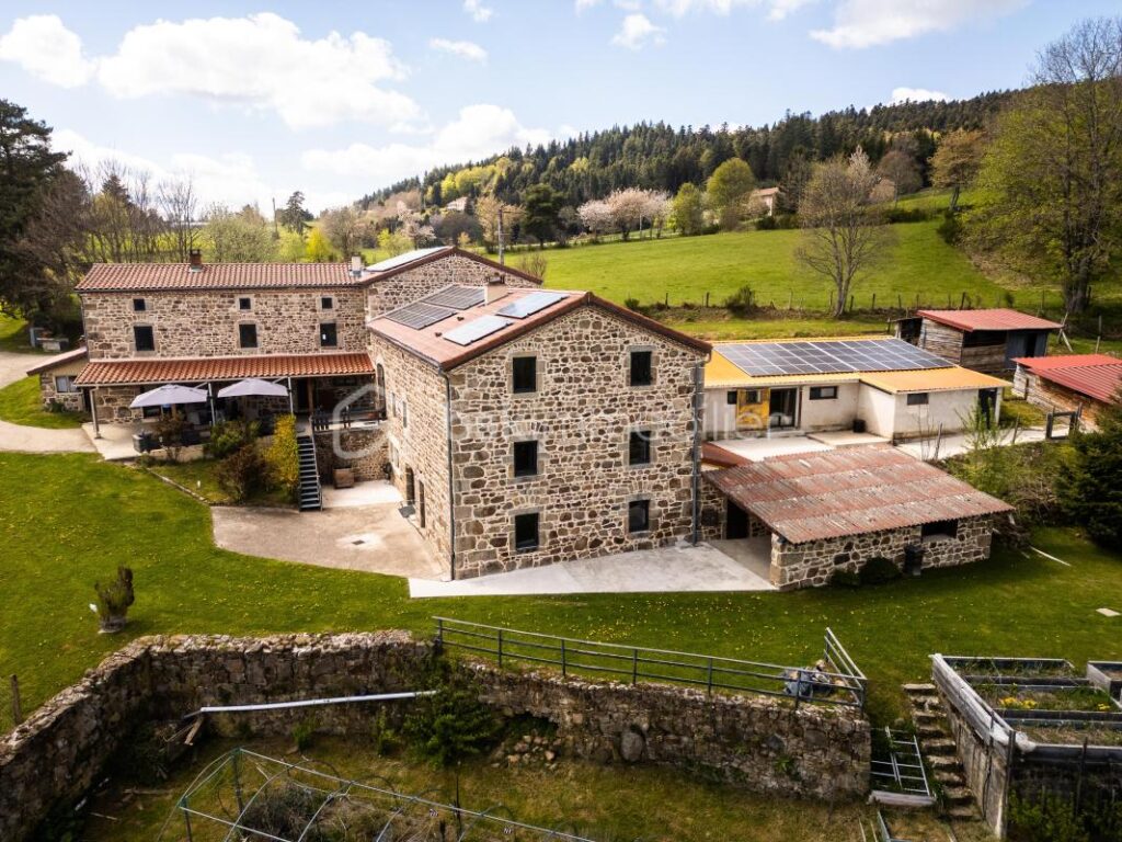 Domaine d&rsquo;exception Colombier sous pilat – 16 pièces – 10 chambres – 532 m²