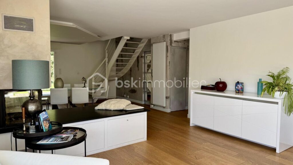 Très belle maison contemporaine familiale – 8 pièces – 175m2 – avec jardin – PACÉ – 8 pièces – 5 chambres – 175 m²