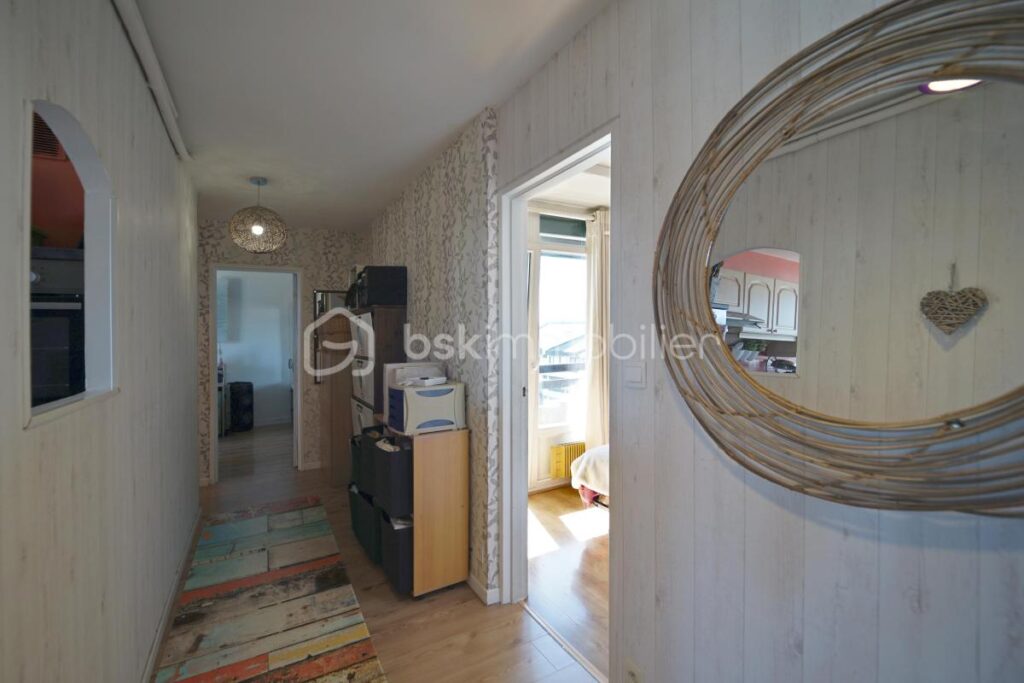 T3 lumineux avec vue montagnes – Centre Meythet (Annecy) – 3 pièces – 2 chambres – 68 m²