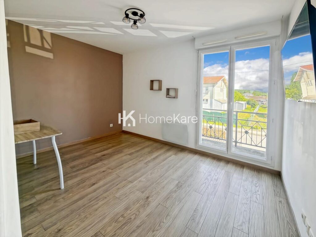 MAISON RÉNOVÉE – 4 pièces – 2 chambres – 80 m²