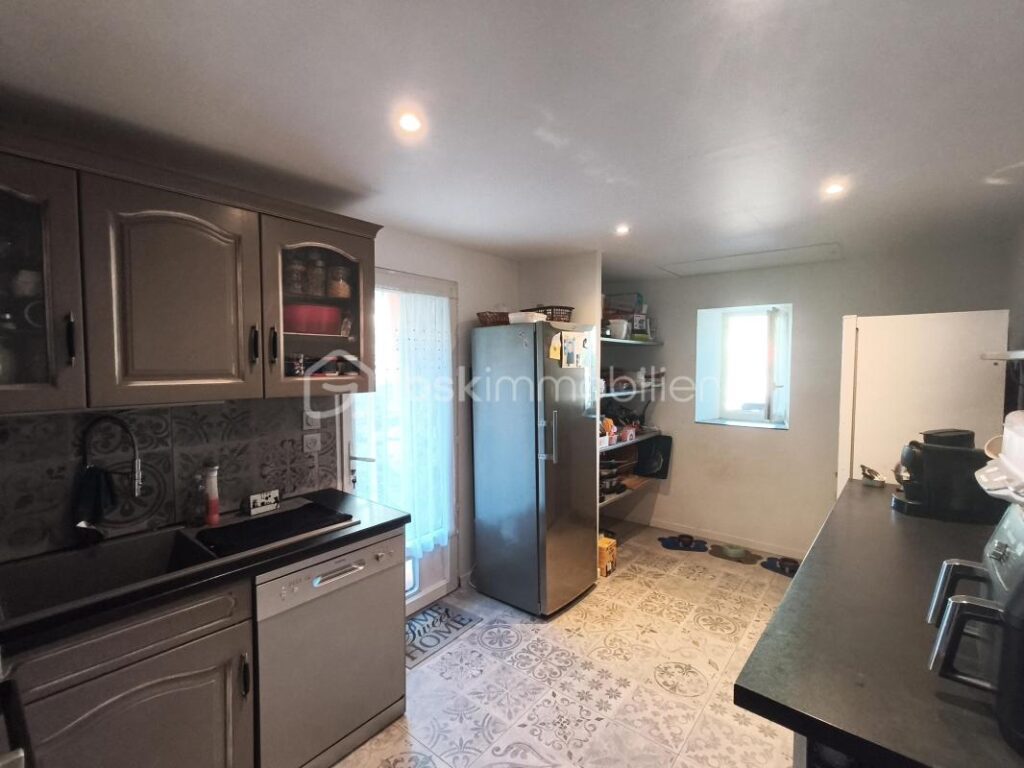 ✨ MAISON DE VILLAGE – 105 m² – 3 CHAMBRES – JARDIN – GARAGE ✨ – 5 pièces – 3 chambres – 105 m²
