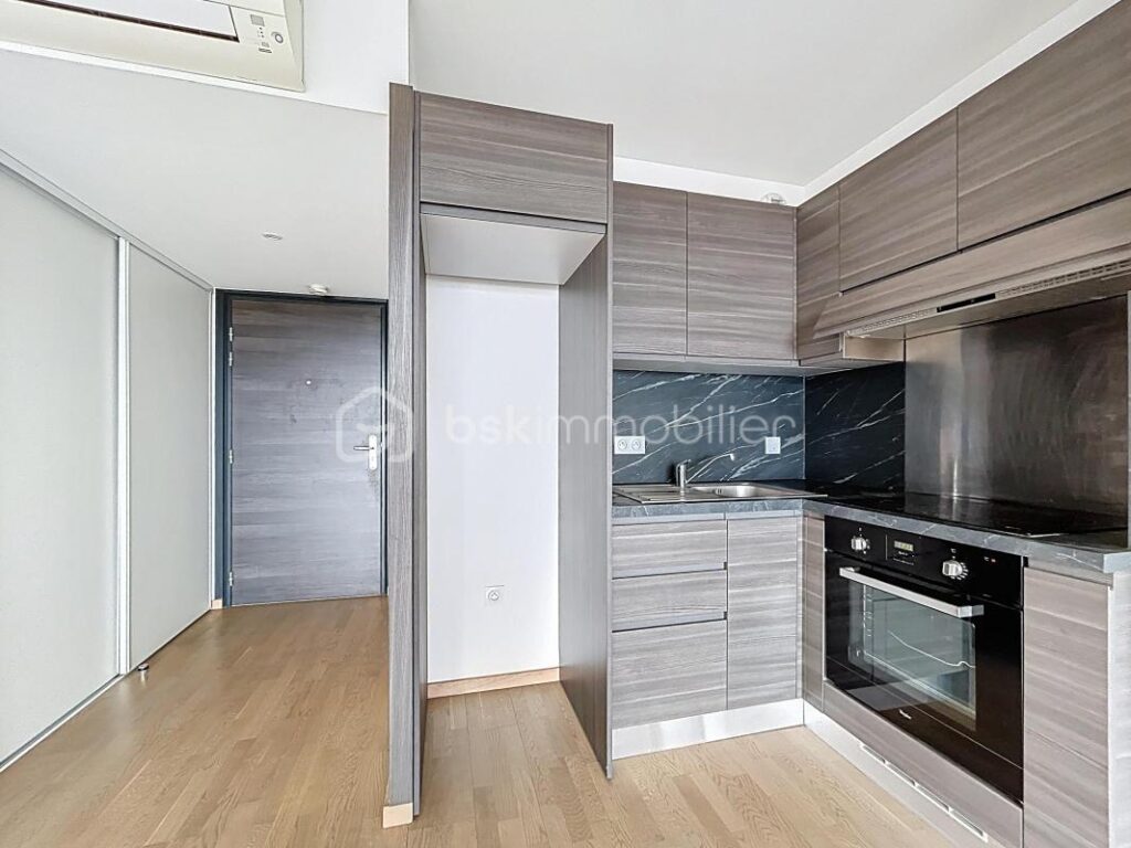 AJACCIO – Entrée de ville T2 vue mer + parking – 2 pièces – 1 chambre – 44 m²