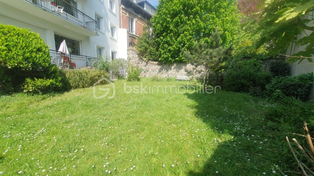 LES GOBELINS / APPARTEMENT DE 100M² / GARAGE / CAVE – 4 pièces – 2 chambres – 100 m²