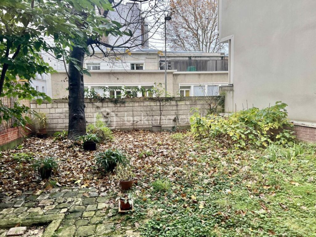 T4 – 98 m2 – 3 chambres – RUE POLONCEAU – Paris XVIIIème – 4 pièces – 3 chambres – 81 m²