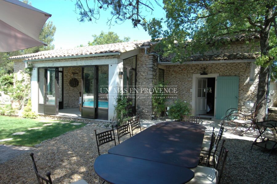 Maison à louer à Lacoste