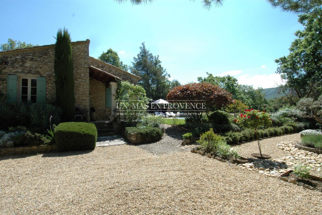 Maison Provençale familiale avec Piscine ? Location de Vacance – NR pièces – 4 chambres – 95.00 m²