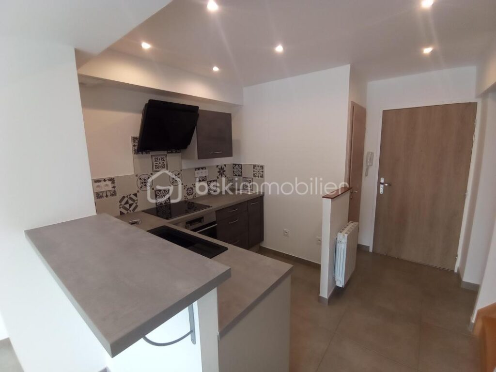 UN HAVRE DE BIEN ETRE POUR CET APPARTEMENT T3 DUPLEX REZ DE JARDIN CLOS DE 2020, DANS MAISON – 3 pièces – 2 chambres – 72 m²