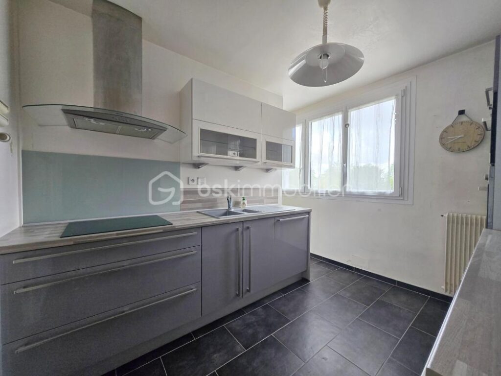 Appartement proche du centre ville – 4 pièces – 2 chambres – 73 m²