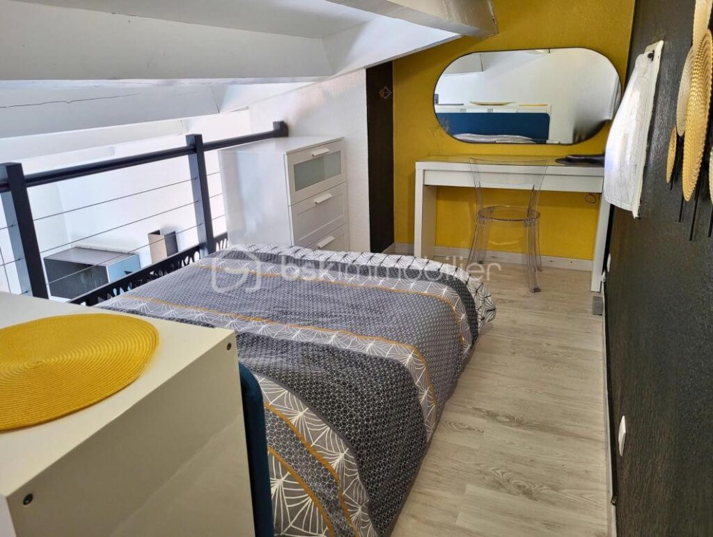 Appartement dernier étage avec terrasse vue piscine – Résidence Les Estivales – 3 pièces – 2 chambres – 31 m²