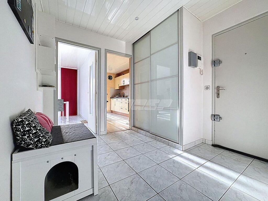 13010 Saint Tronc T4 de 78 m2 cave, balcon et possibilité de box – 4 pièces – 3 chambres – 78 m²