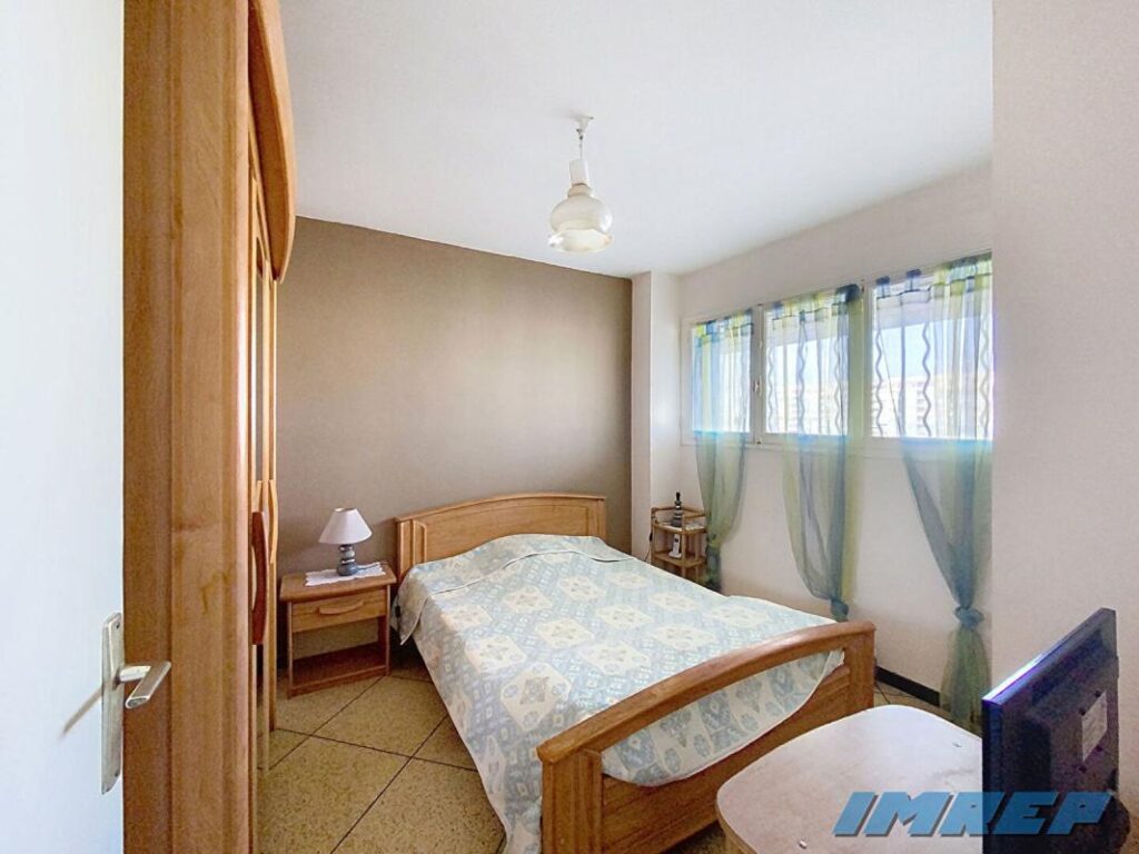 13009 LE PARC SEVIGNE TYPE 4/5 DE 72 m2+ CAVE – 5 pièces – 2 chambres – 72 m²