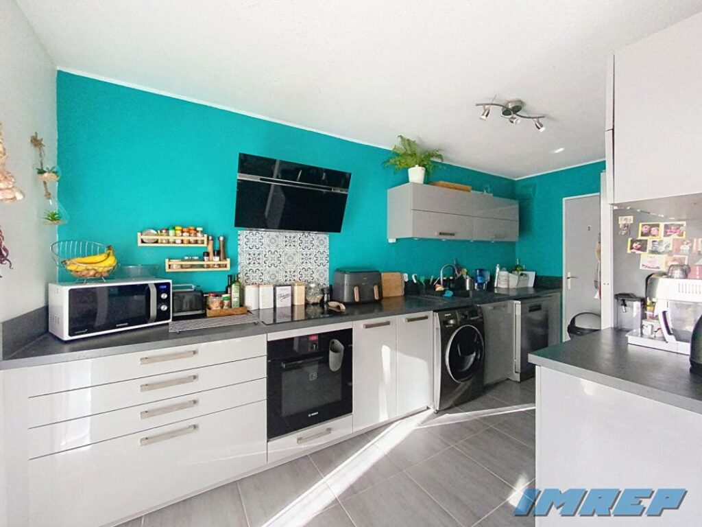 13009 Appartement RDJ TYPE 3 + PARKING + CAVE Secteur Cabot – 3 pièces – 2 chambres – 70 m²